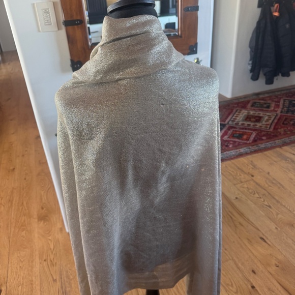 TARGET WOMEN'S GOLD SHEER SHAW BRAND NEW PERFECT FOR HOLIDAY EVENTS & PARTIES - Picture 6 of 6